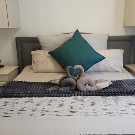 Atterbury Self Catering Studios พริทอเรีย ภายนอก รูปภาพ