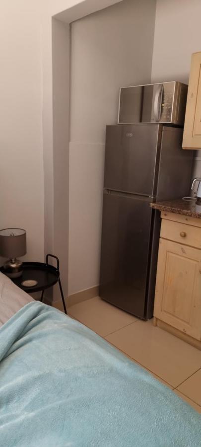Atterbury Self Catering Studios พริทอเรีย ภายนอก รูปภาพ