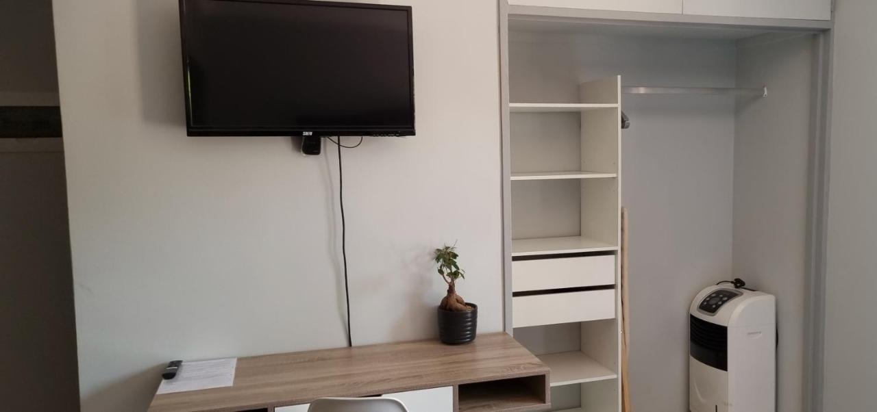 Atterbury Self Catering Studios พริทอเรีย ภายนอก รูปภาพ