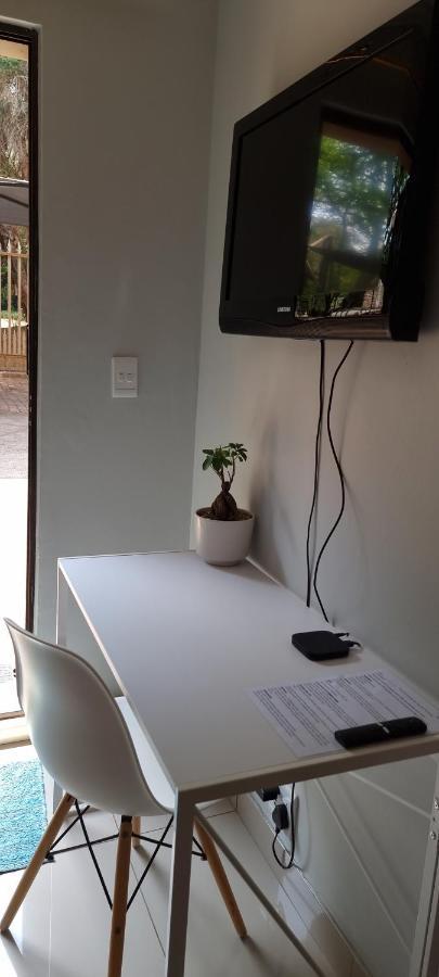 Atterbury Self Catering Studios พริทอเรีย ภายนอก รูปภาพ